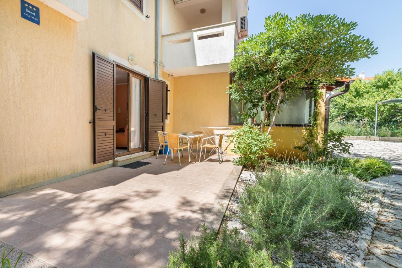 Marina Apartment Baska  Exterior photo