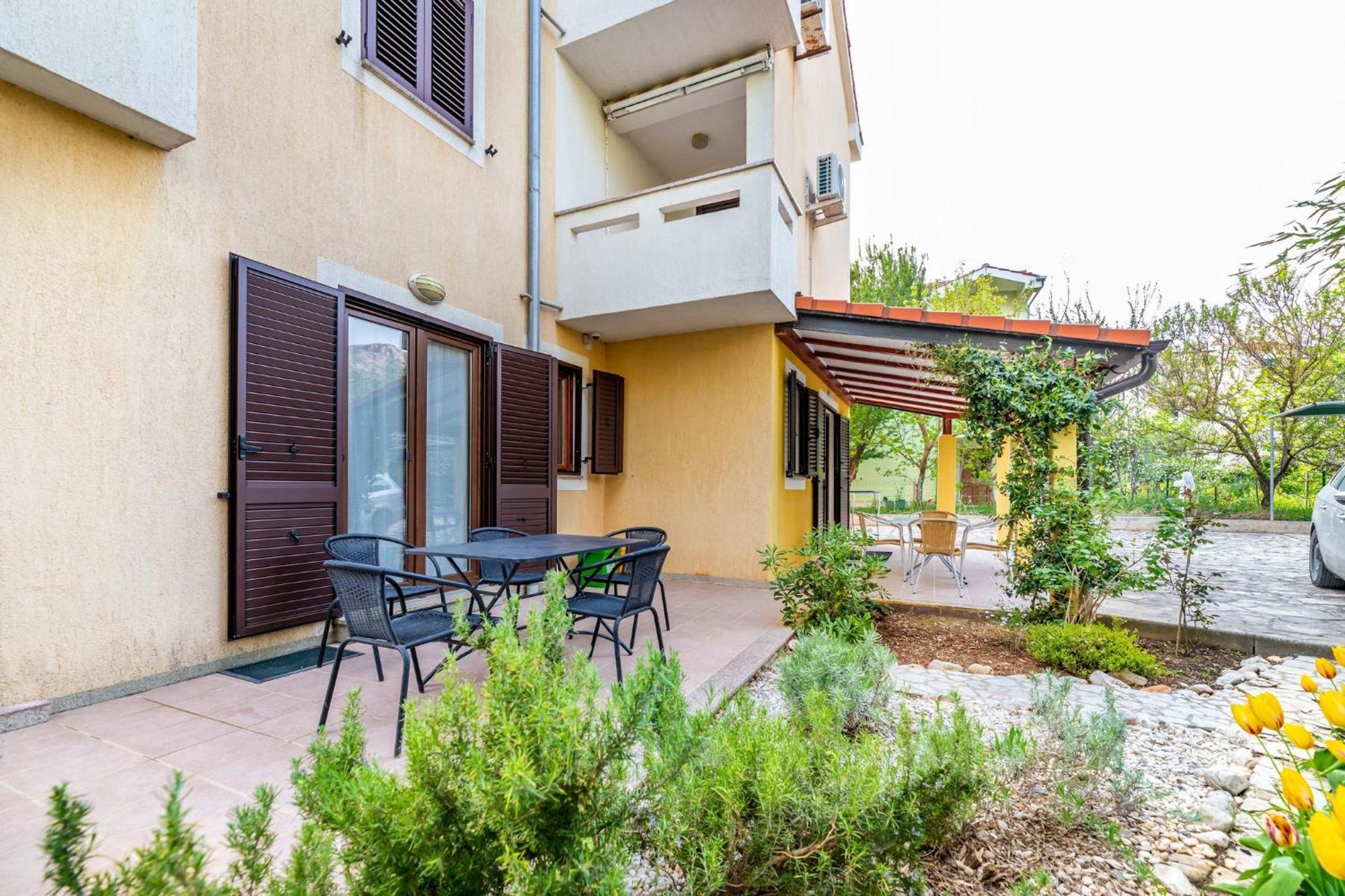Marina Apartment Baska  Exterior photo