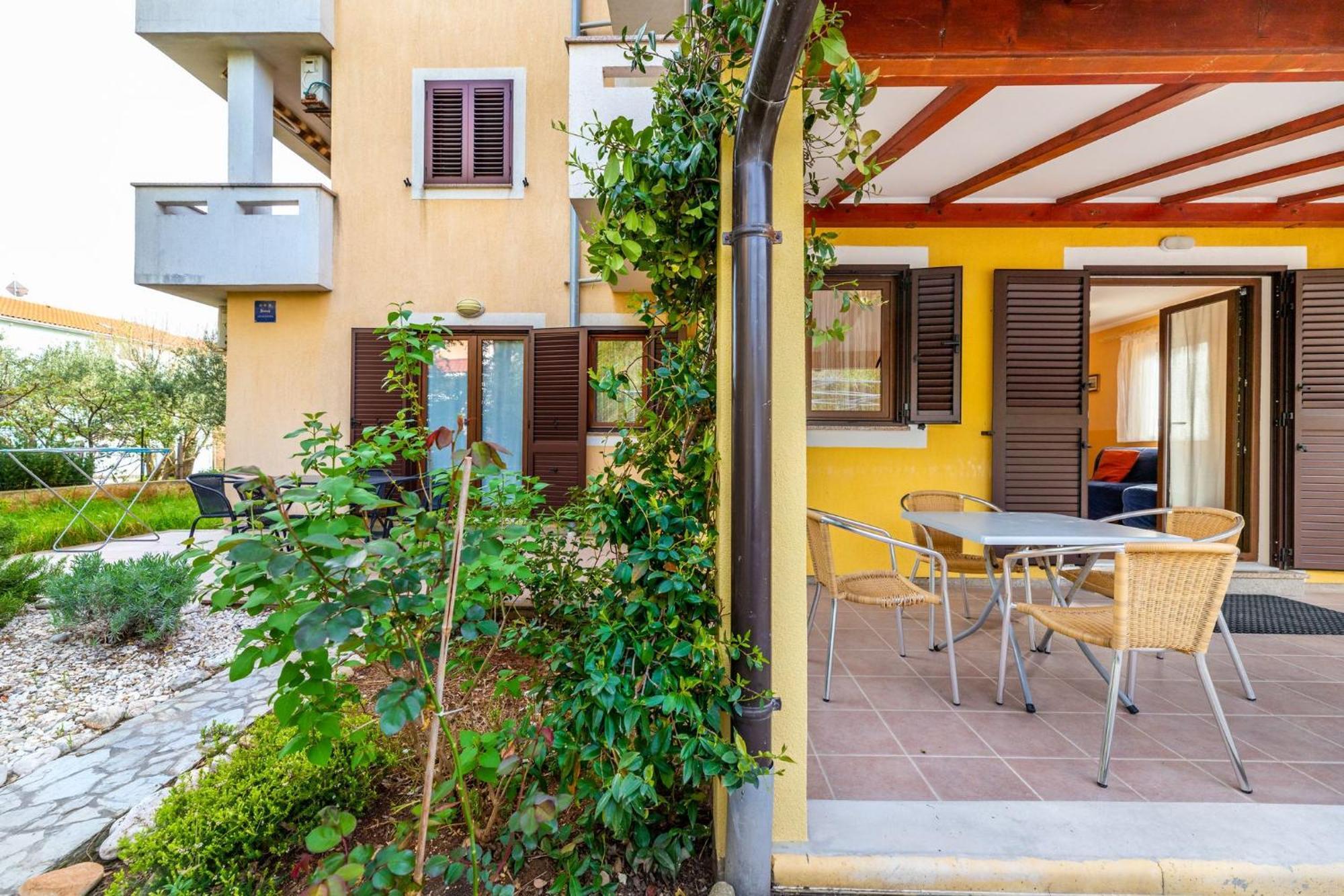 Marina Apartment Baska  Exterior photo